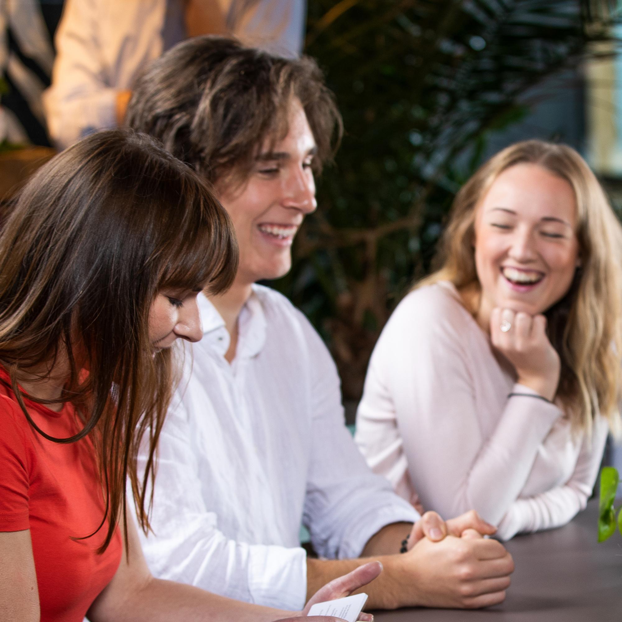 the Hygge Game: Cozy Conversat - Party Games Meaning recensione e prezzo